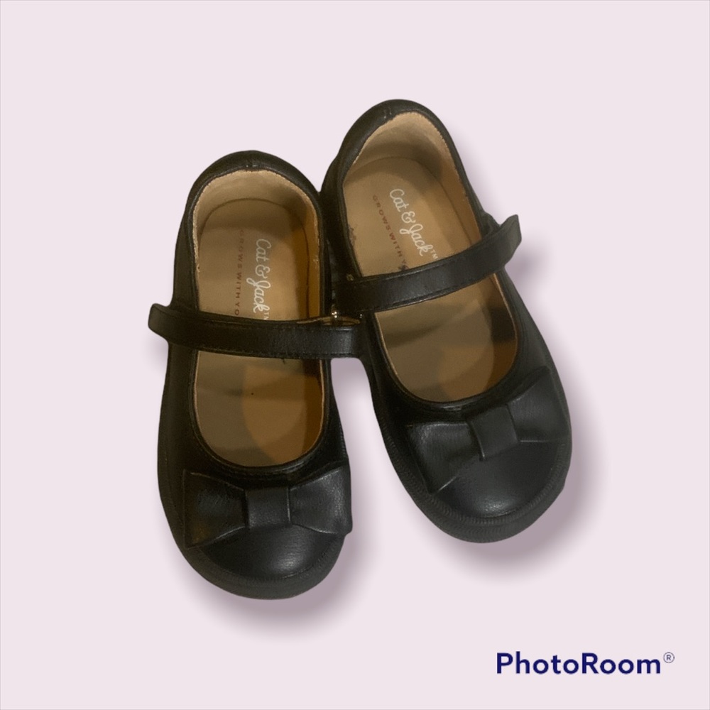 Little girls black Velcro dress shoes